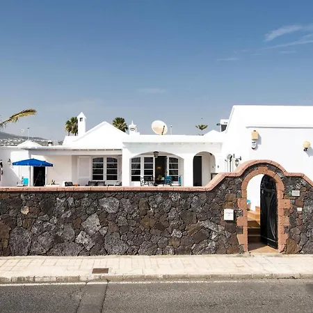 Nino By Villa Puerto del Carmen (Lanzarote)